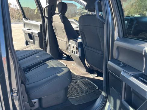 Used 2018 Ford F150 XLT w/ Equipment Group 302A Luxury image 8