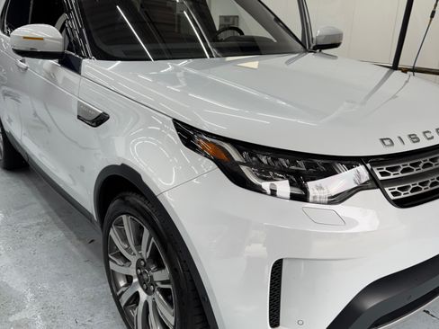 Used 2018 Land Rover Discovery HSE Luxury image 4