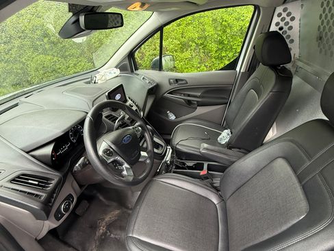 Used 2020 Ford Transit Connect XL image 6