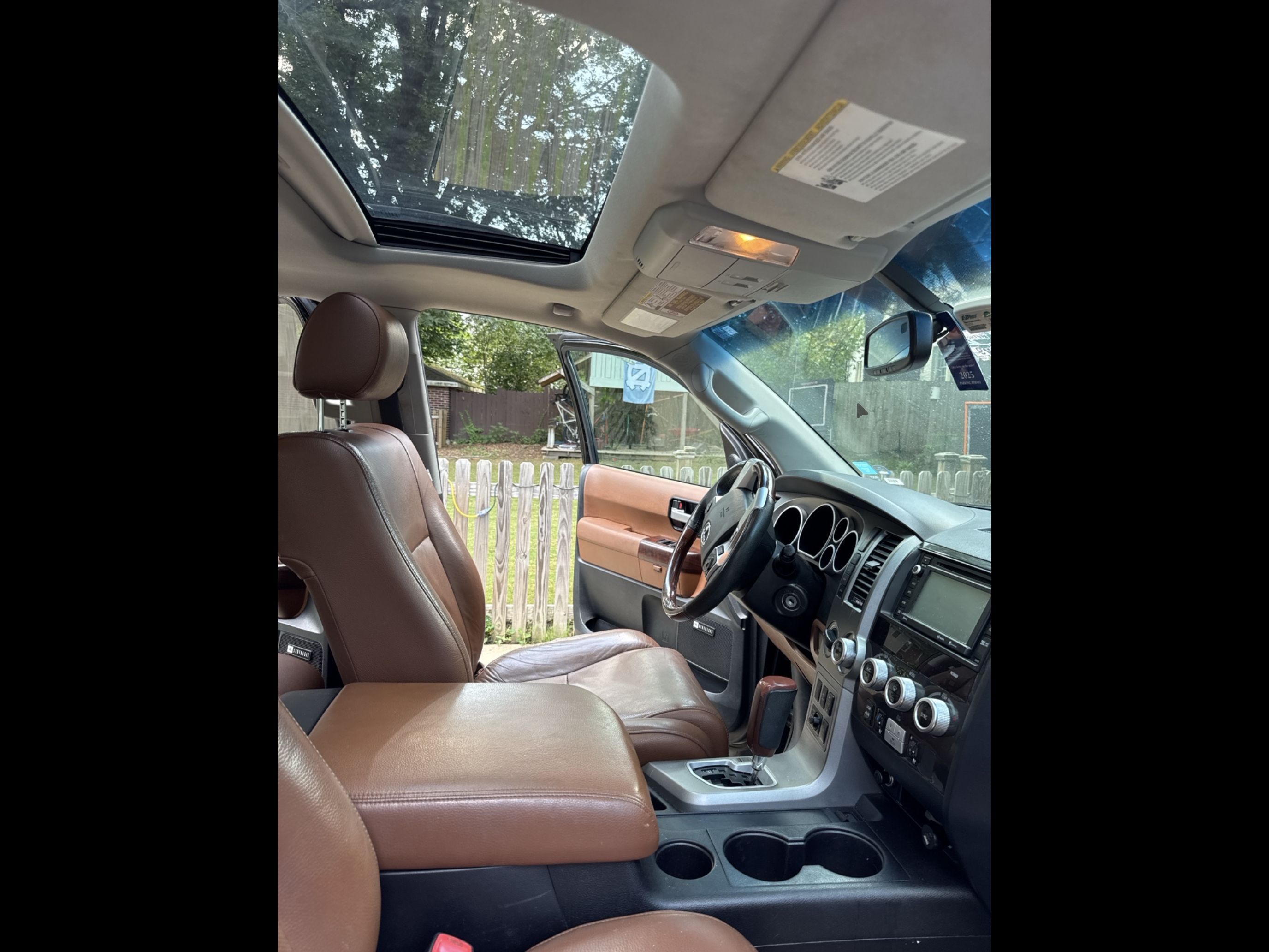 Used 2017 Toyota Sequoia Platinum AWD/4WD image 18