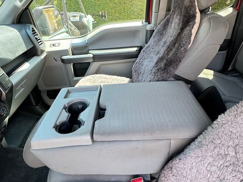 Used 2015 Ford F150 XLT w/ Equipment Group 302A Luxury AWD/4WD image 9