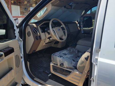 Used 2008 Ford F350 Lariat image 4