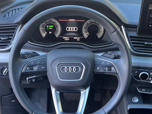 Used 2024 Audi Q5 e Premium Plus w/ Premium Plus Package AWD/4WD image 14