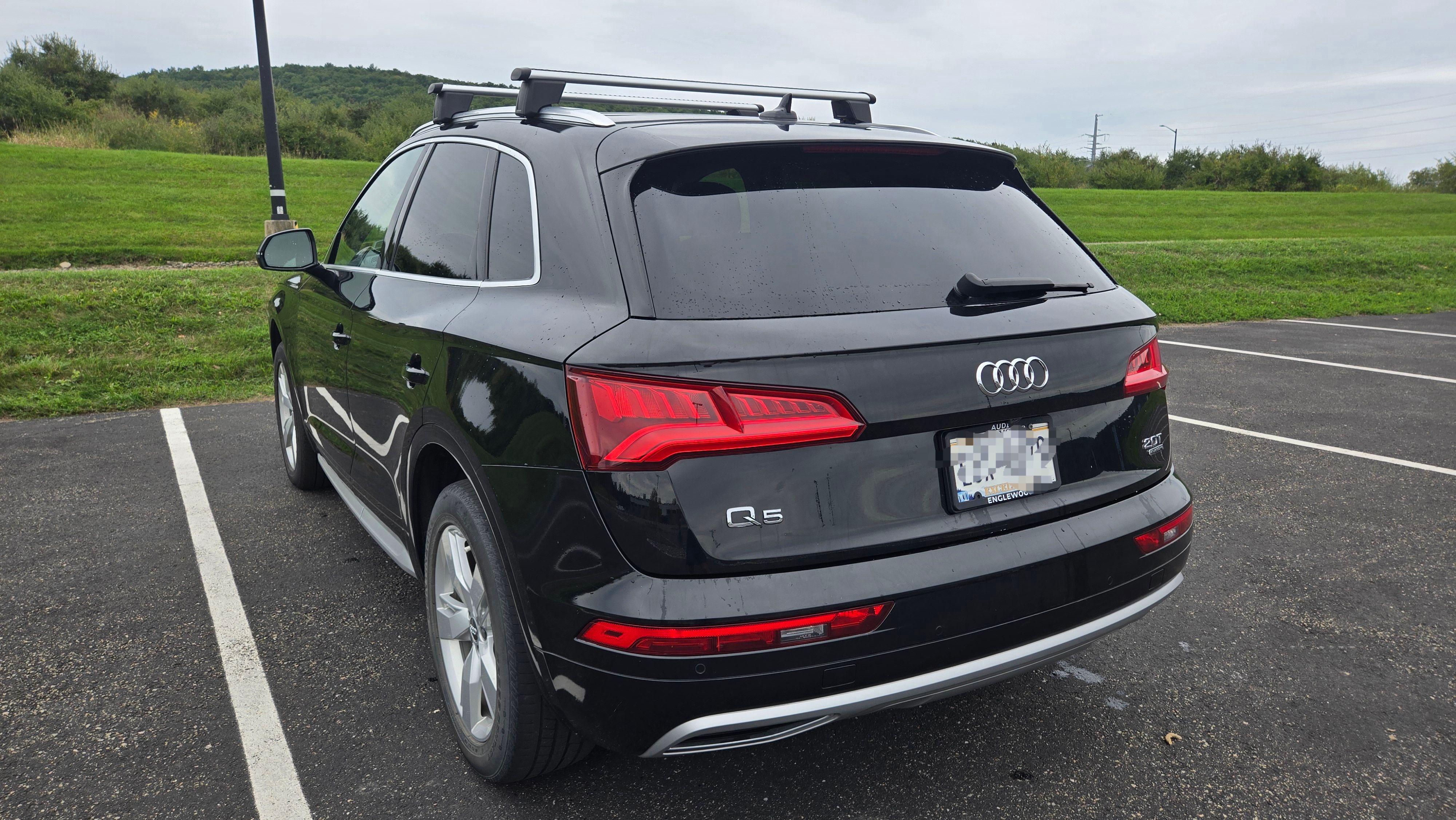 Used 2018 Audi Q5 2.0T Premium Plus w/ Premium Plus Package AWD/4WD image 8