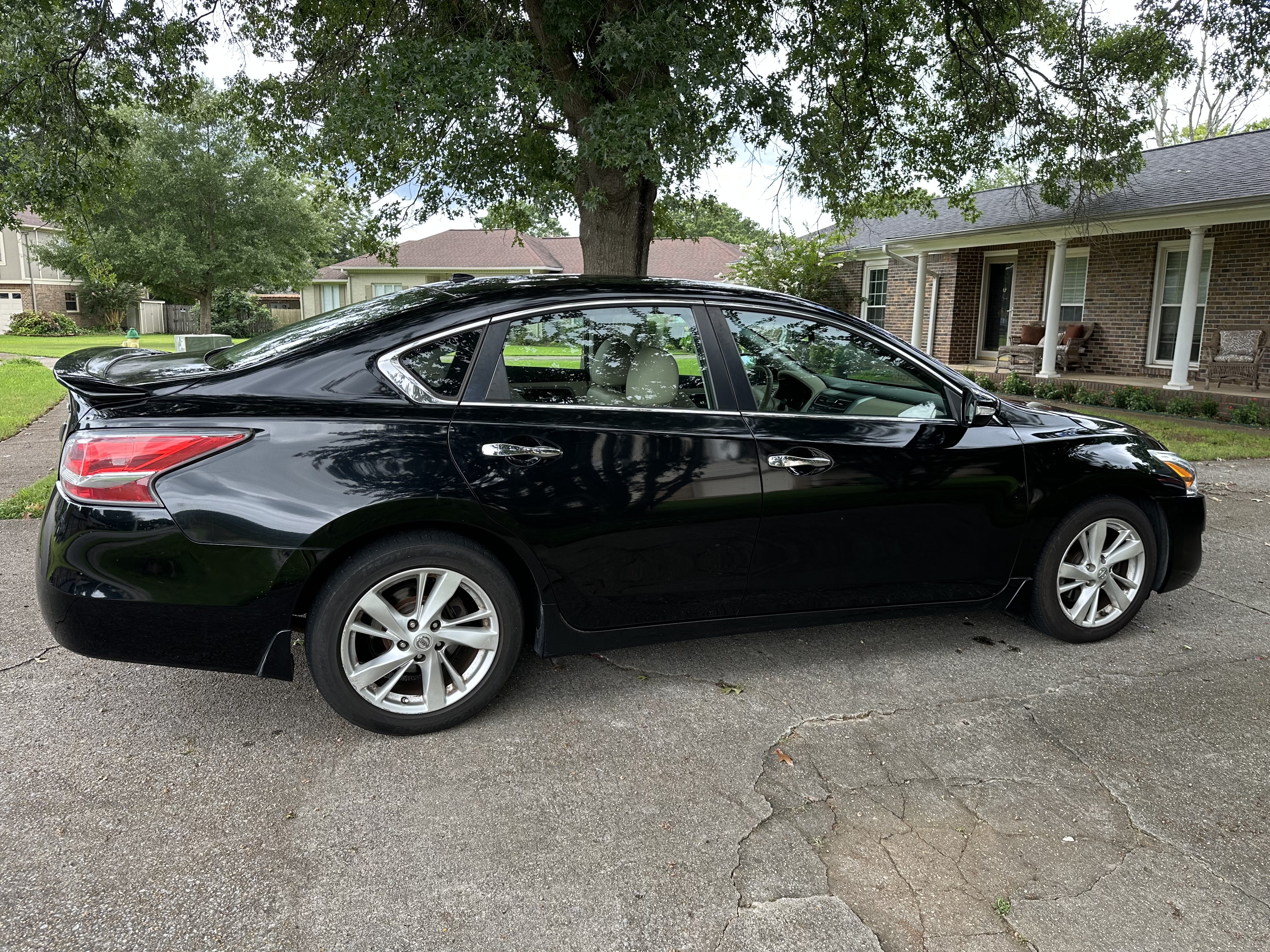 Used 2014 Nissan Altima 2.5 SL w/ Technology Package FWD image 5
