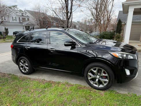 Used 2017 Kia Sorento SX image 5