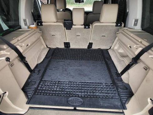 Used 2016 Land Rover LR4 HSE Silver Edition image 6