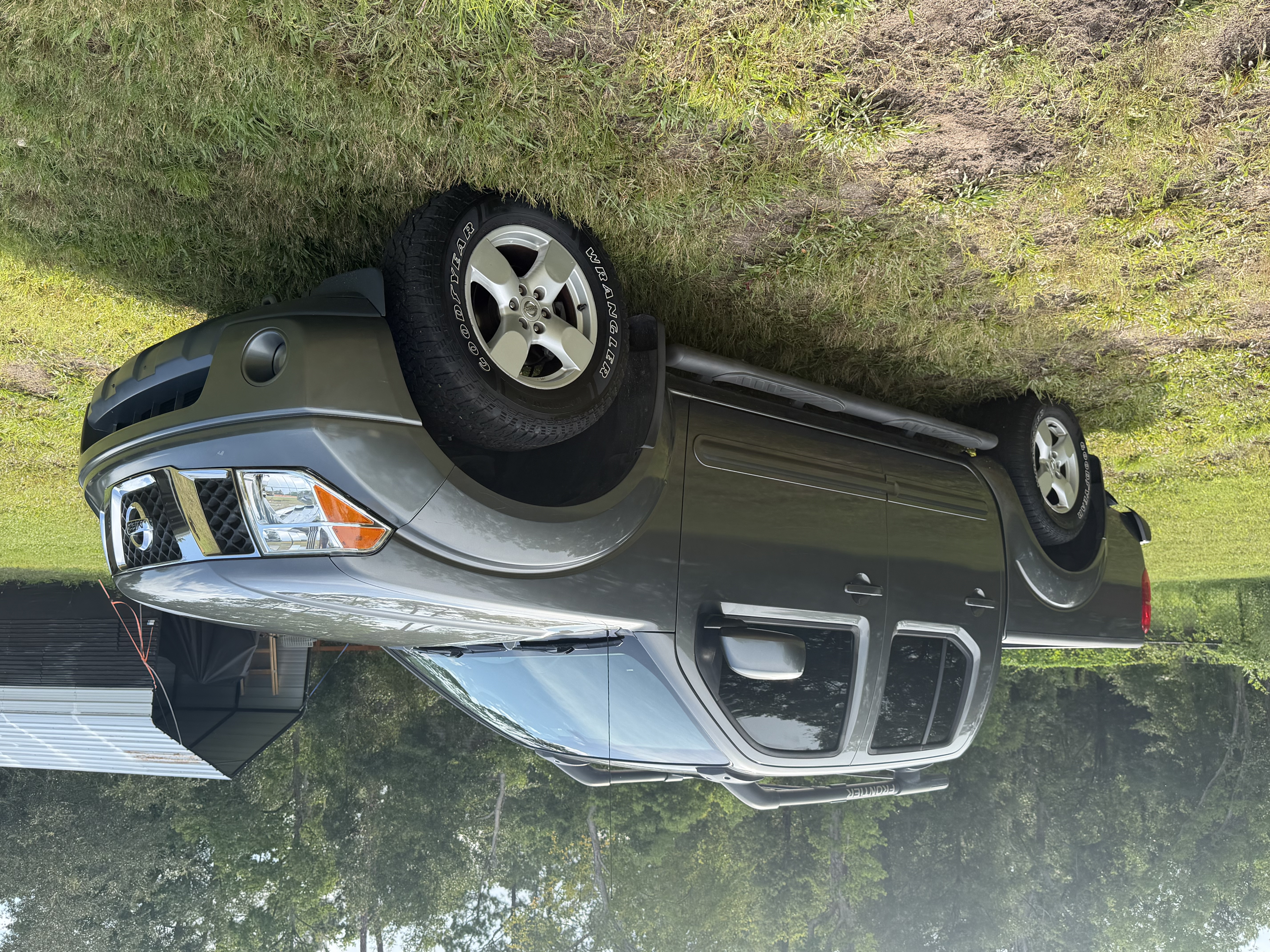 Used 2006 Nissan Frontier LE RWD image 4
