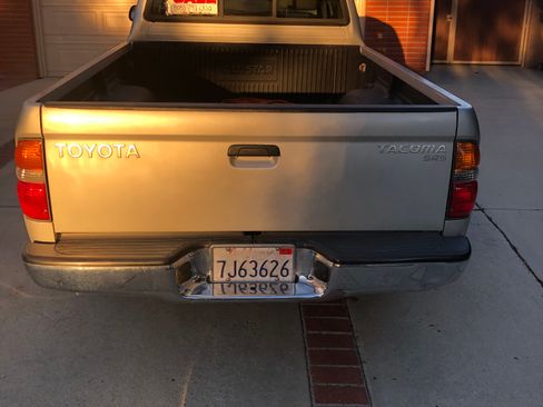 Used 2004 Toyota Tacoma 2WD Xtracab image 5