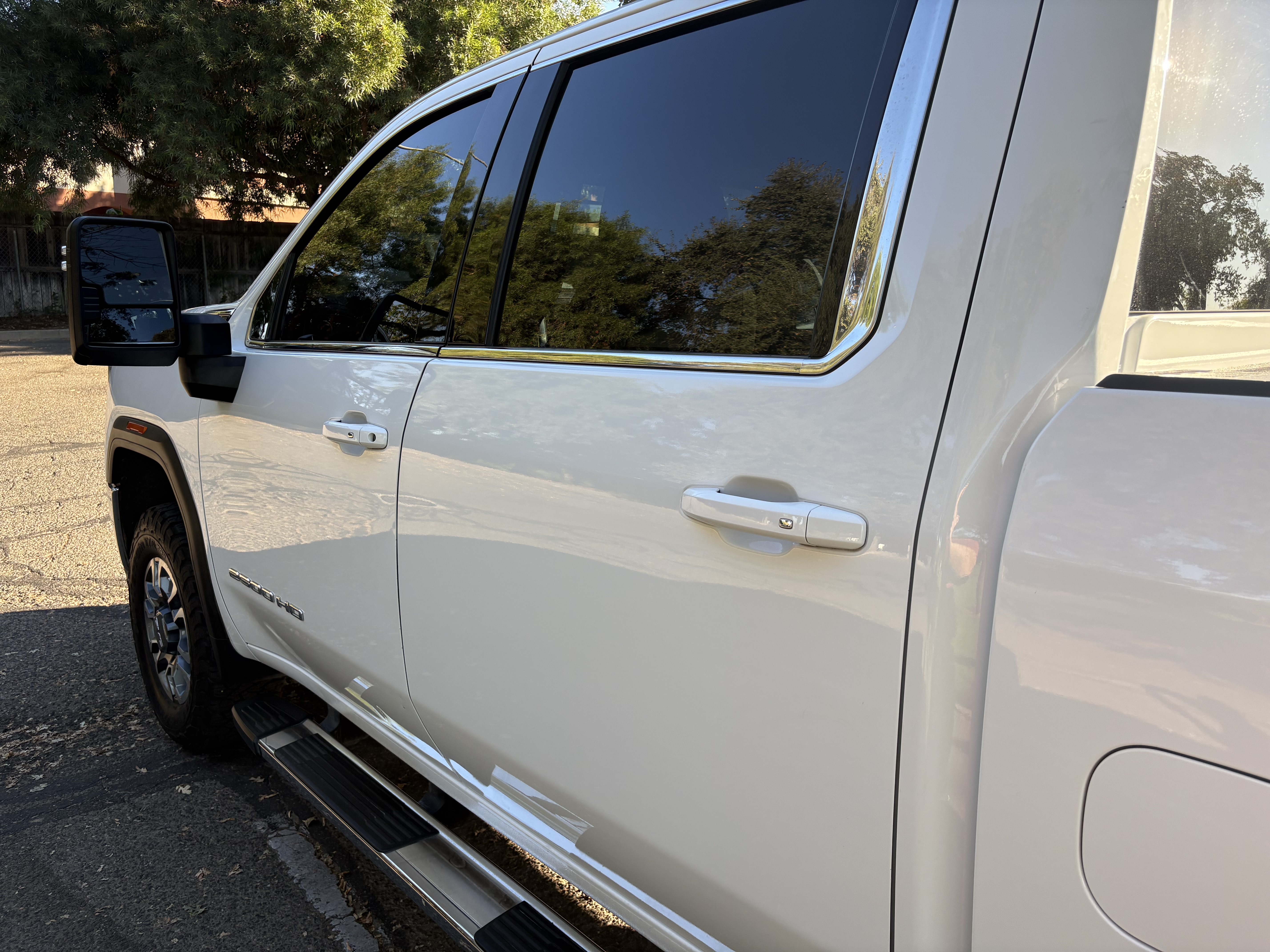 Used 2022 GMC Sierra 2500 SLE w/ SLE Value Package; AWD/4WD image 9