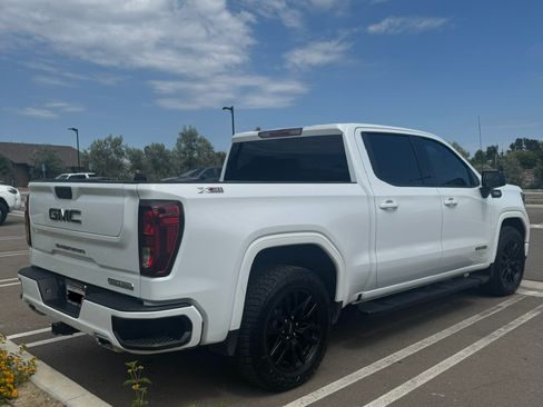 Used 2023 GMC Sierra 1500 Elevation w/ LPO, Elevation Black Package AWD/4WD image 6