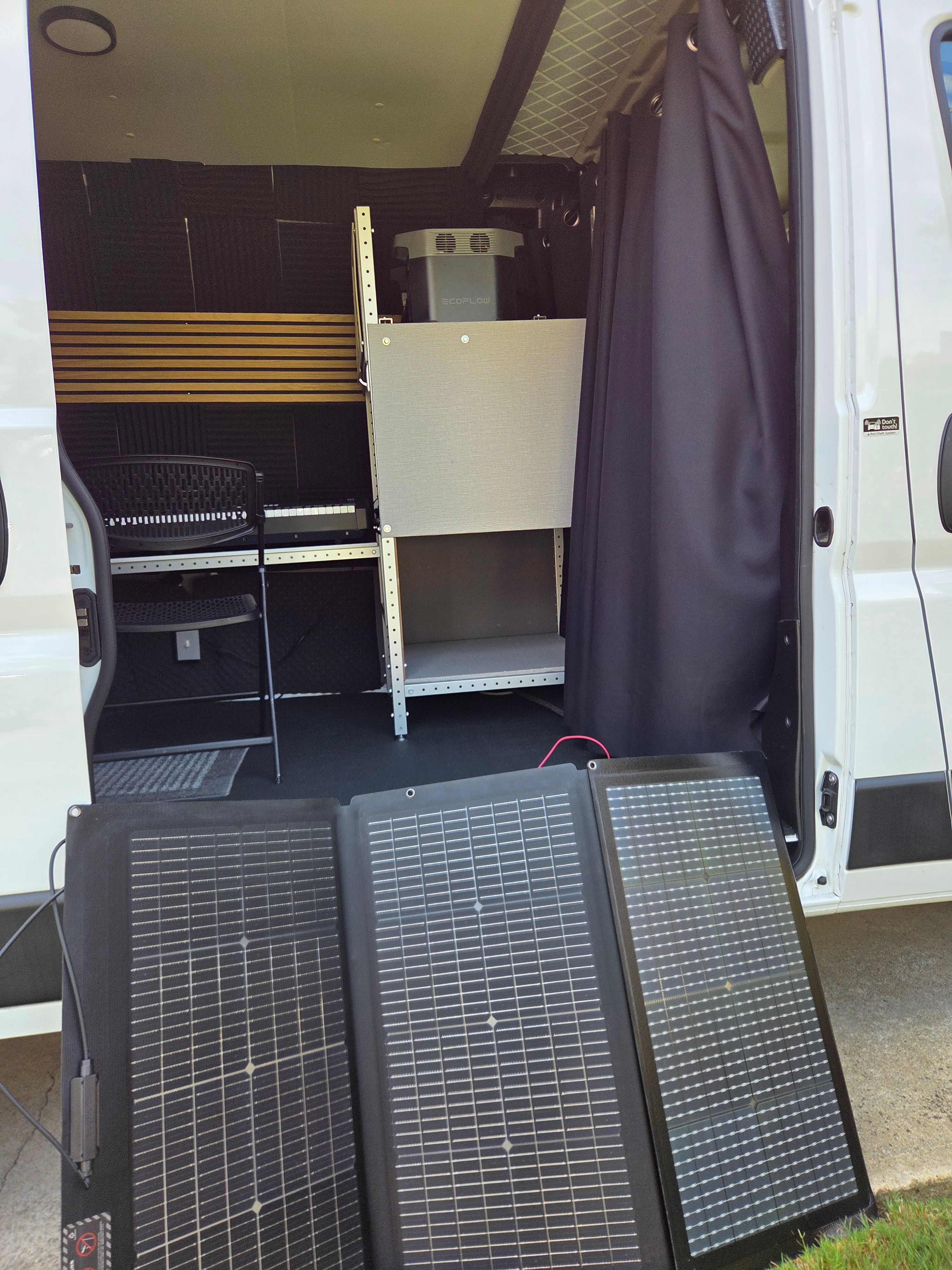 Used 2023 RAM ProMaster 2500 w/ Convenience Group FWD image 11