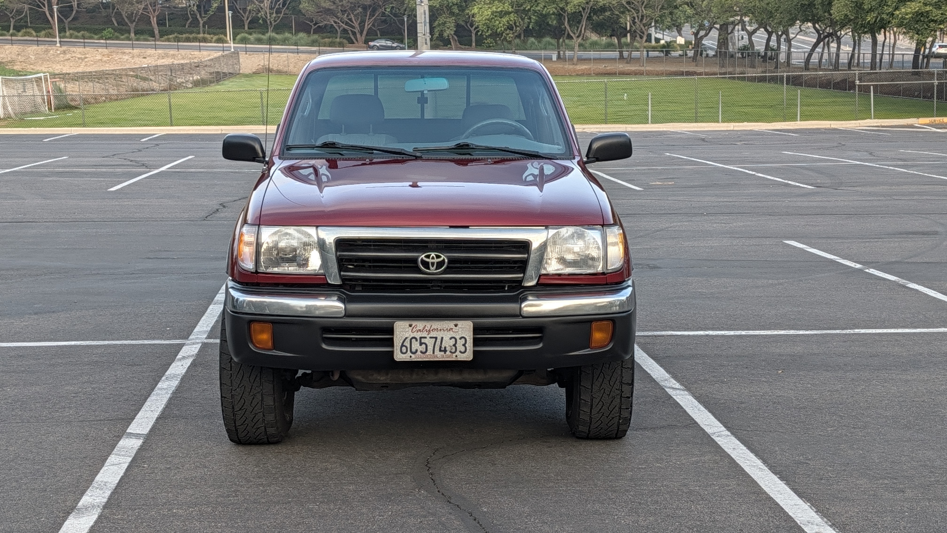 Used 1999 Toyota Tacoma 4x4 Xtracab V6 w/ SR5 Pkg image 2