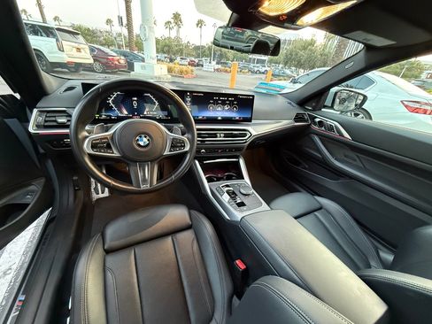 Used 2024 BMW 430i Coupe w/ M Sport Package RWD image 10