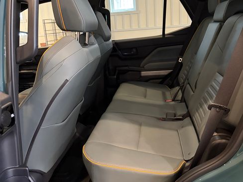 Used 2025 Toyota 4Runner Trailhunter image 13