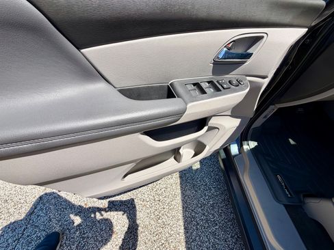 Used 2017 Honda Odyssey EX-L image 21