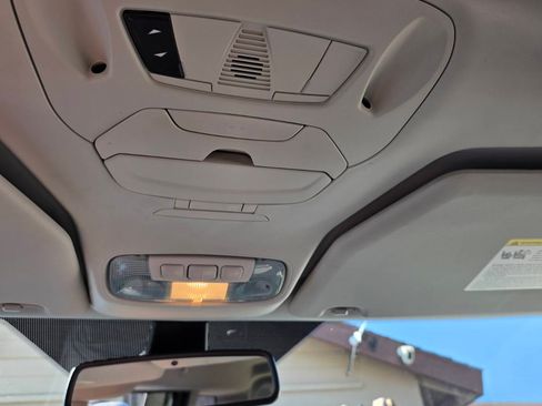 Used 2019 Ford Transit Connect Titanium w/ Titanium Premium Package image 4