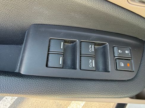 Used 2019 Honda Pilot Touring image 18
