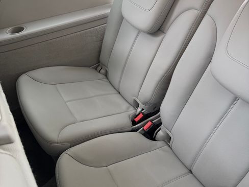 Used 2012 Mercedes-Benz GL 450 4MATIC image 9