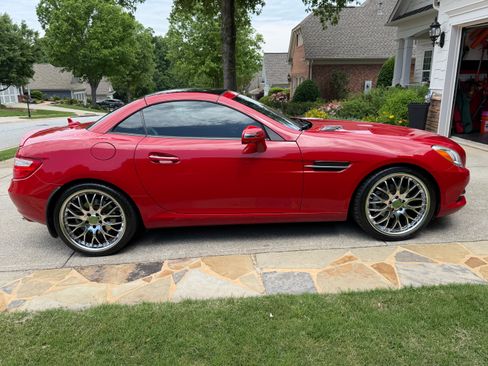 Used 2014 Mercedes-Benz SLK 250 image 10