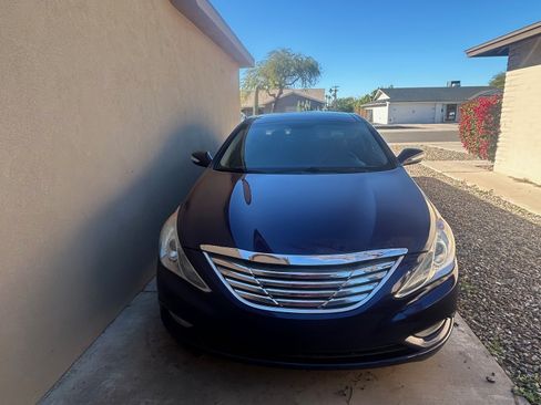 Used 2013 Hyundai Sonata Limited w/ Premium Pkg image 2