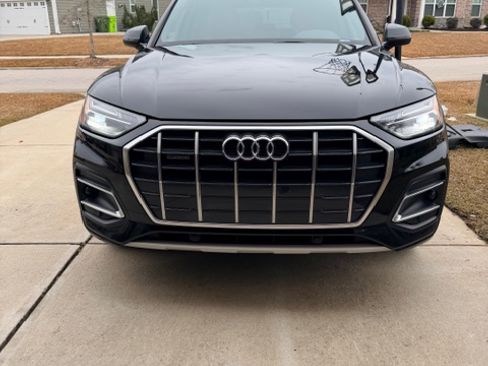 Used 2021 Audi Q5 2.0T Premium w/ Convenience Package image 6