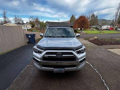 Used 2022 Toyota 4Runner Limited image 5