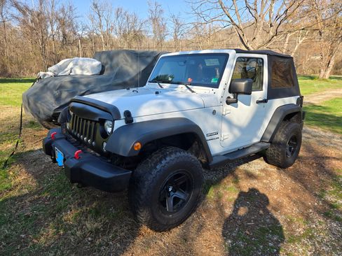 Used 2014 Jeep Wrangler Sport w/ Quick Order Package 23S image 4