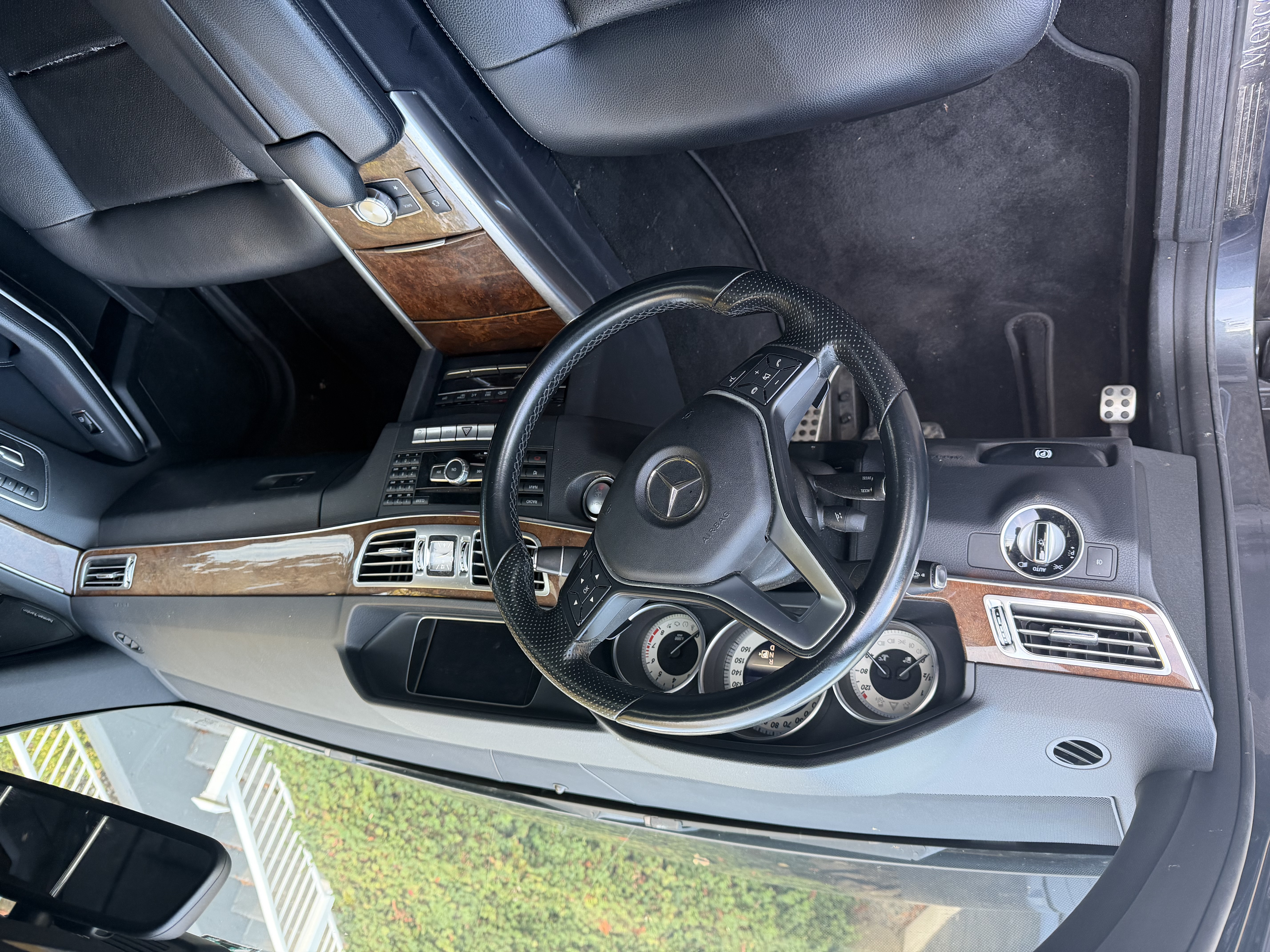 Used 2014 Mercedes-Benz E 350 4MATIC Sedan image 5