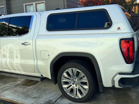 Used 2021 GMC Sierra 1500 Denali w/ Denali Ultimate Package image 15