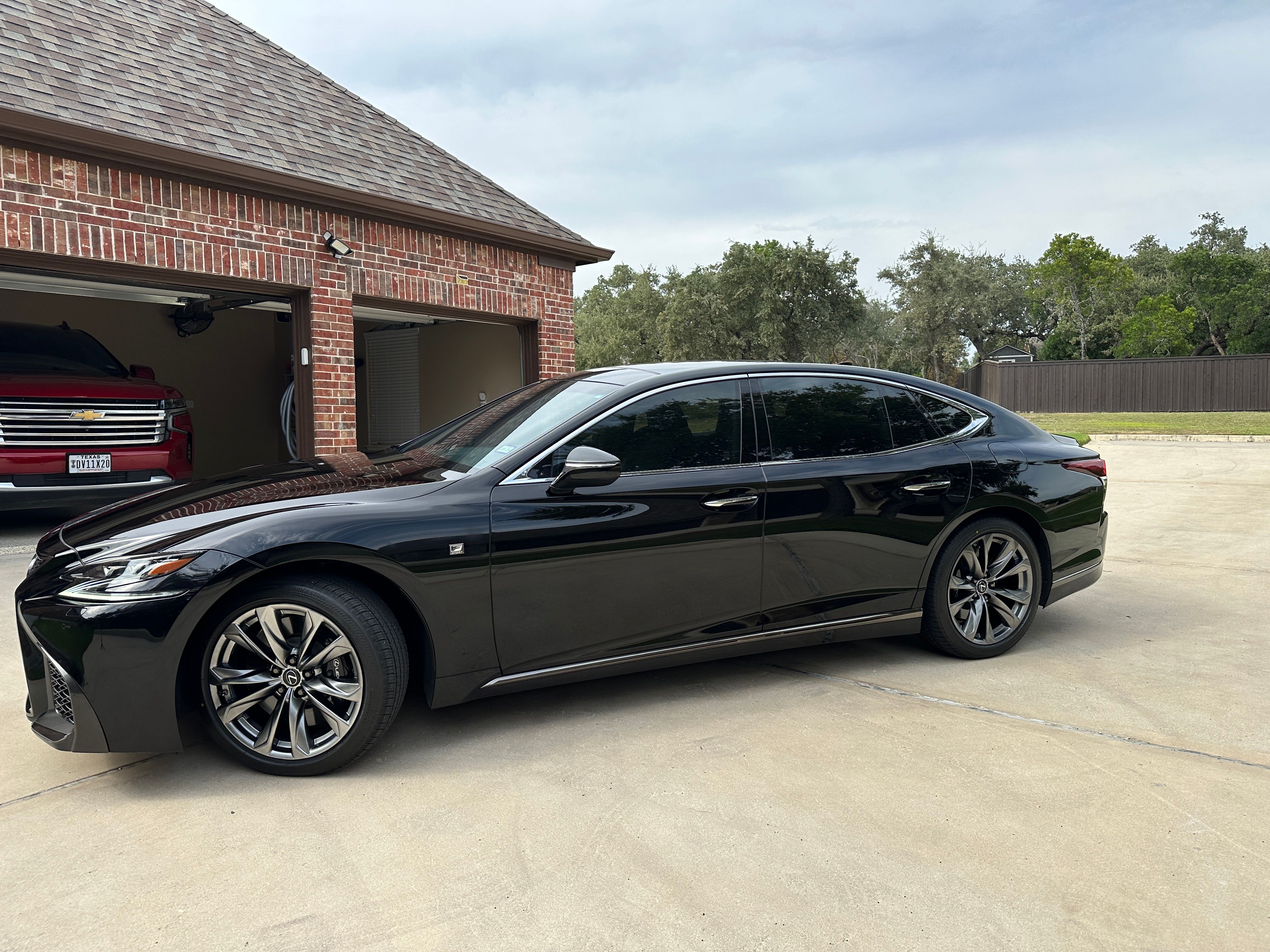 Used 2018 Lexus LS 500 F Sport AWD/4WD image 1