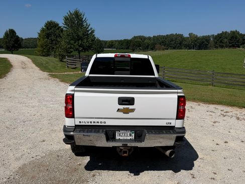 Used 2018 Chevrolet Silverado 2500 LTZ w/ Duramax Plus Package AWD/4WD image 4