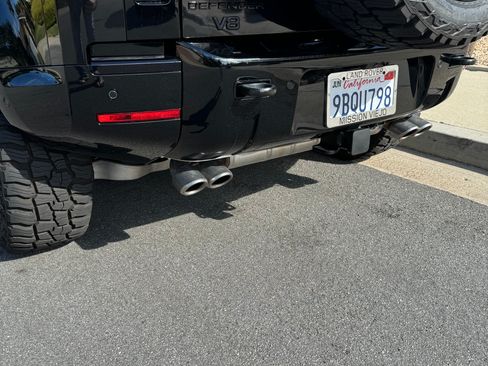 Used 2023 Land Rover Defender 110 image 21