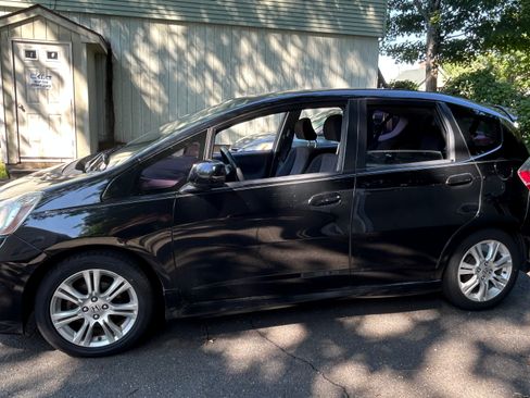 Used 2011 Honda Fit Sport image 5