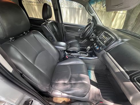 Used 2006 MAZDA Tribute s w/ Package 2 FWD image 25