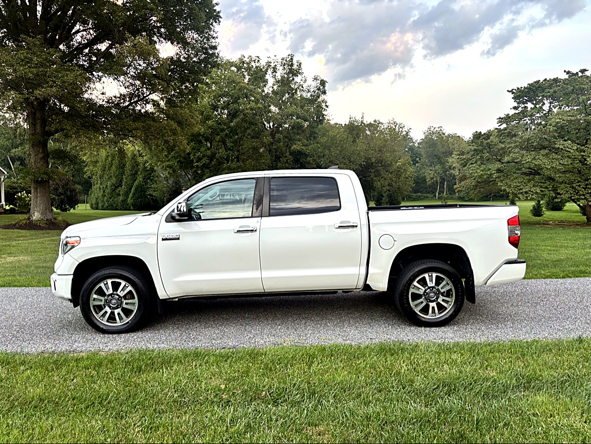 Used 2020 Toyota Tundra Platinum AWD/4WD image 2