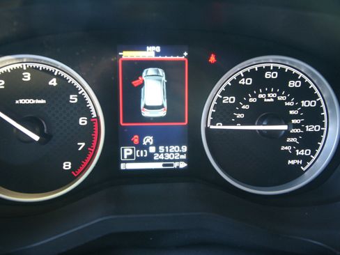 Used 2023 Subaru Forester Premium AWD/4WD image 8