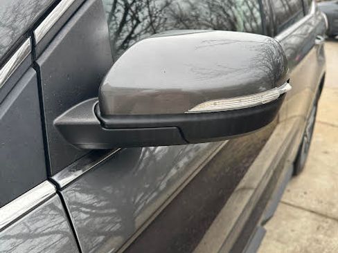 Used 2019 Ford Edge Titanium w/ Equipment Group 301A image 1