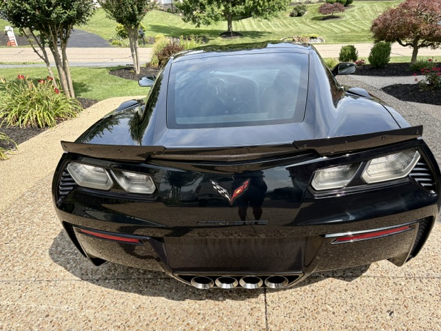 Used 2016 Chevrolet Corvette Z06 w/ 3LZ Preferred Equipment Group RWD image 6