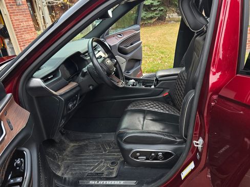 Used 2023 Jeep Grand Cherokee Summit w/ Advanced Protech Group IV image 15