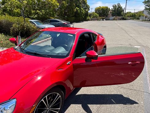Used 2013 Scion FR-S RWD image 9