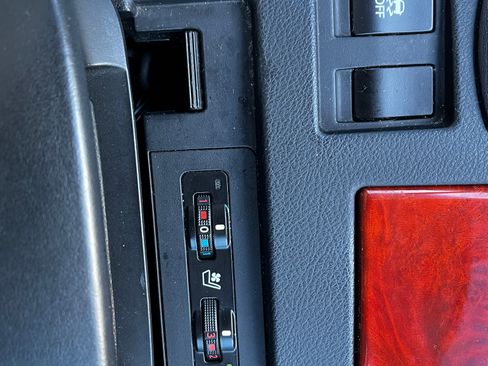 Used 2010 Lexus RX 450h AWD image 18