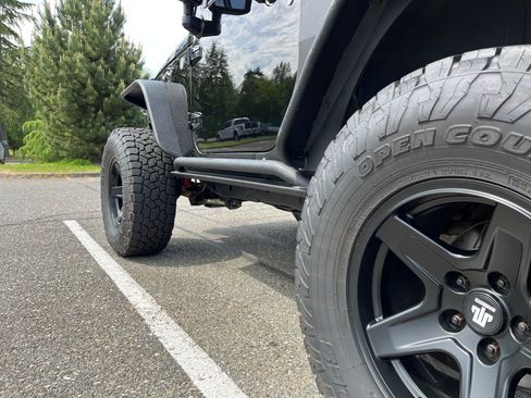 Used 2013 Jeep Wrangler Rubicon w/ PWR Convenience Group AWD/4WD image 19