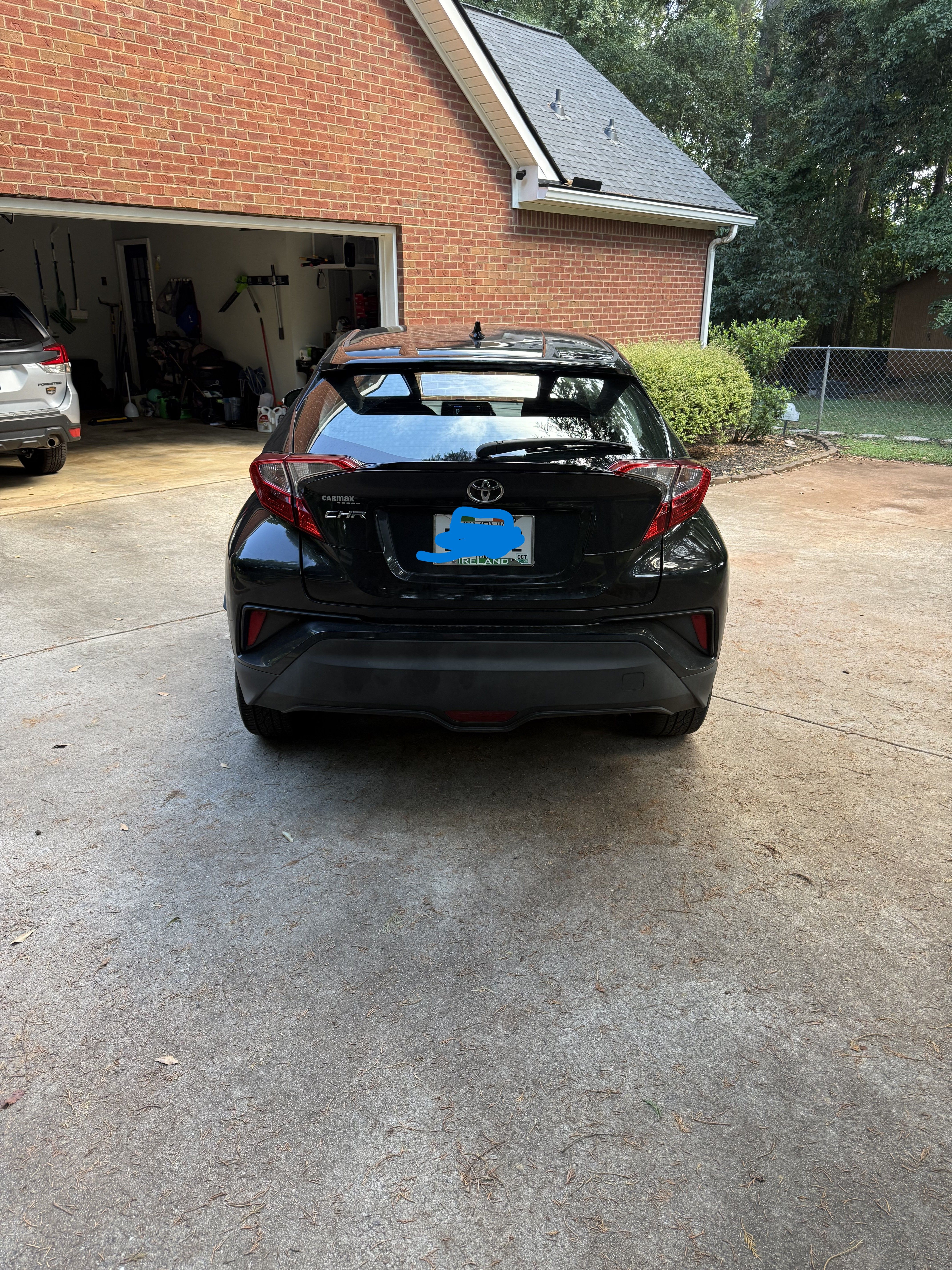 Used 2018 Toyota C-HR XLE FWD image 4