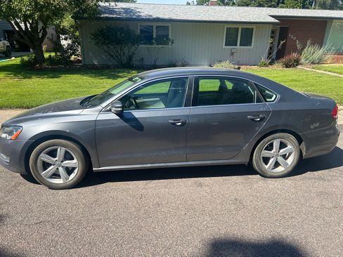 Used 2015 Volkswagen Passat 1.8T Limited Edition FWD image 4
