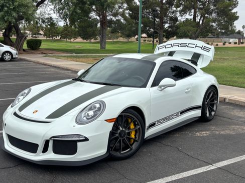 Used 2015 Porsche 911 GT3 image 9