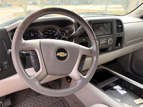 Used 2012 Chevrolet Silverado 1500 LT image 9
