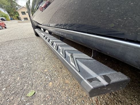 Used 2021 GMC Sierra 1500 AT4 w/ Technology Package image 25