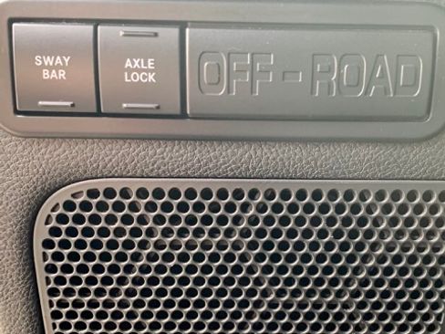 Used 2018 Jeep Wrangler Unlimited Rubicon w/ Cold Weather Group AWD/4WD image 20