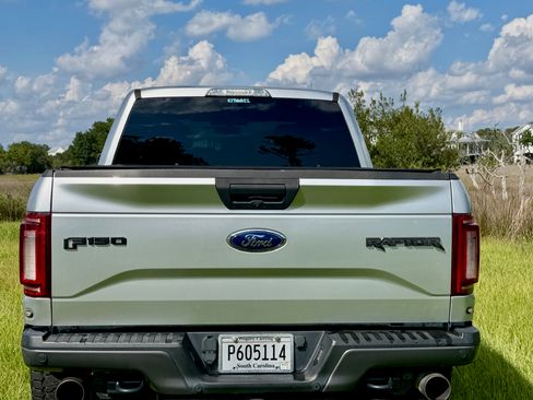 Used 2017 Ford F150 Raptor AWD/4WD image 6